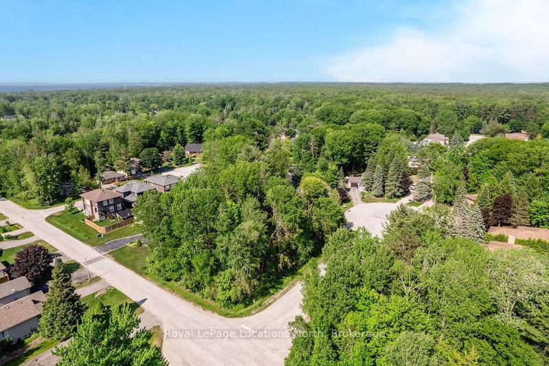 7 Smallman Dr, Wasaga Beach, L9Z 1L1 | Image 3