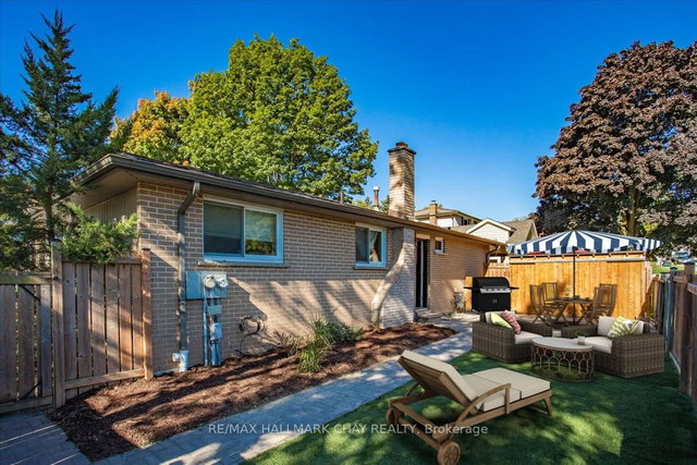 B - 42 Daphne Crescent