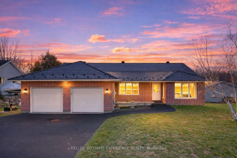 home for sale on 107 Simcoe Road