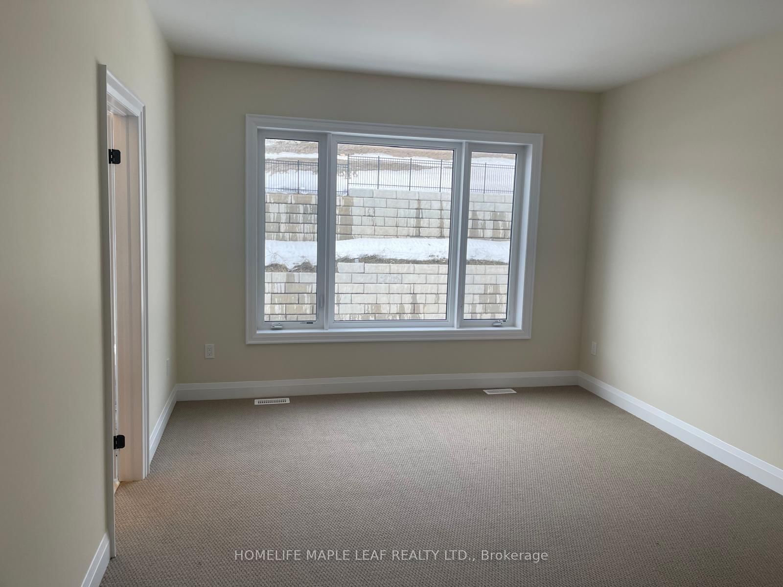 28 Pearsall Place - Photo 14