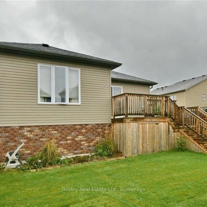 LOWER - 50 Cooper St, Collingwood, L9Y 0W8 | Image 2