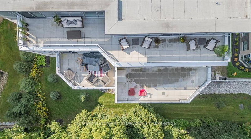 1105 - 58 Lakeside Terr, Barrie, L4N 9S2 | Image 3