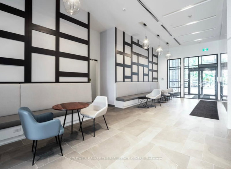 516 - 681 Yonge St, Barrie, L4N 4E8 | Image 3