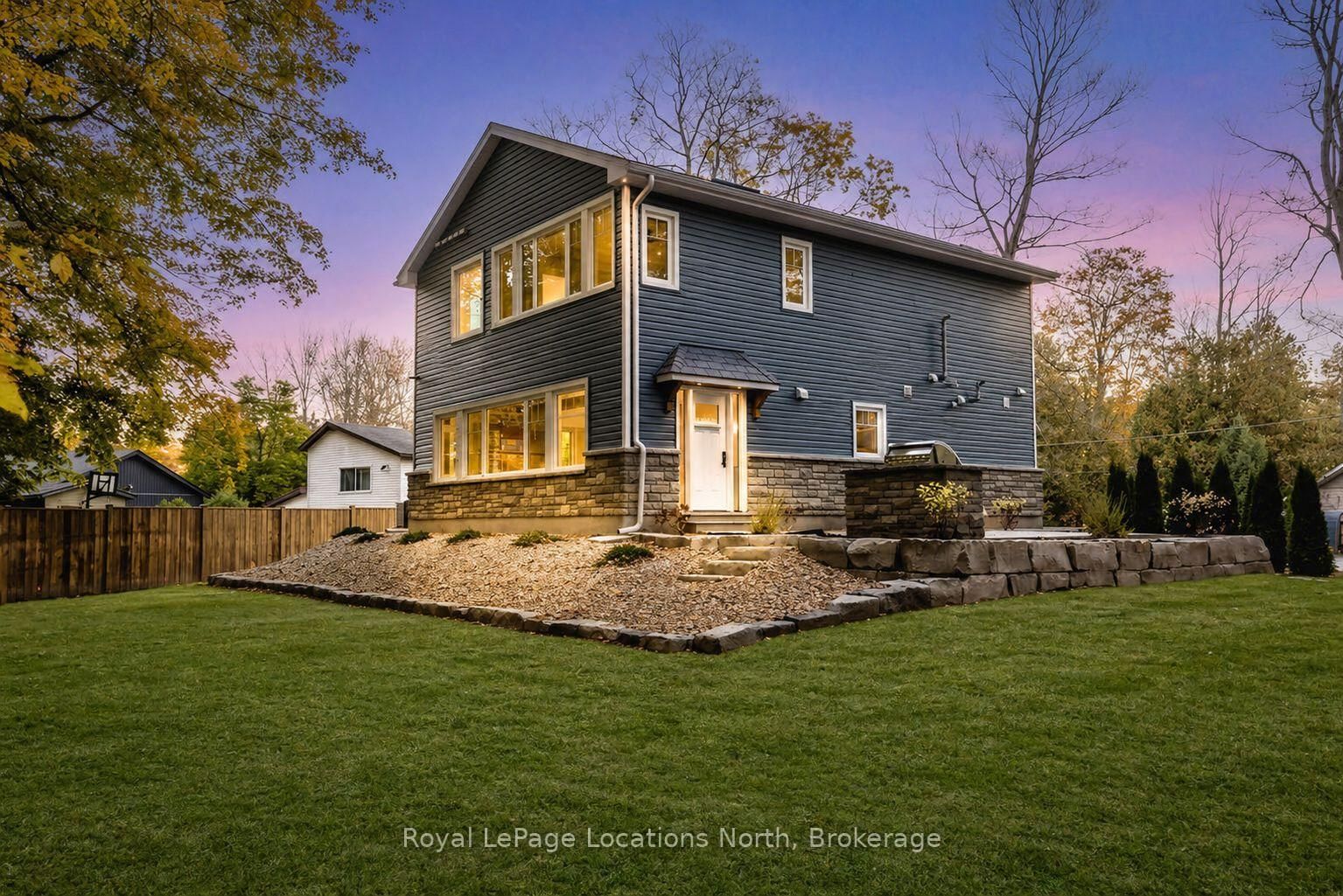 Listing Image 3