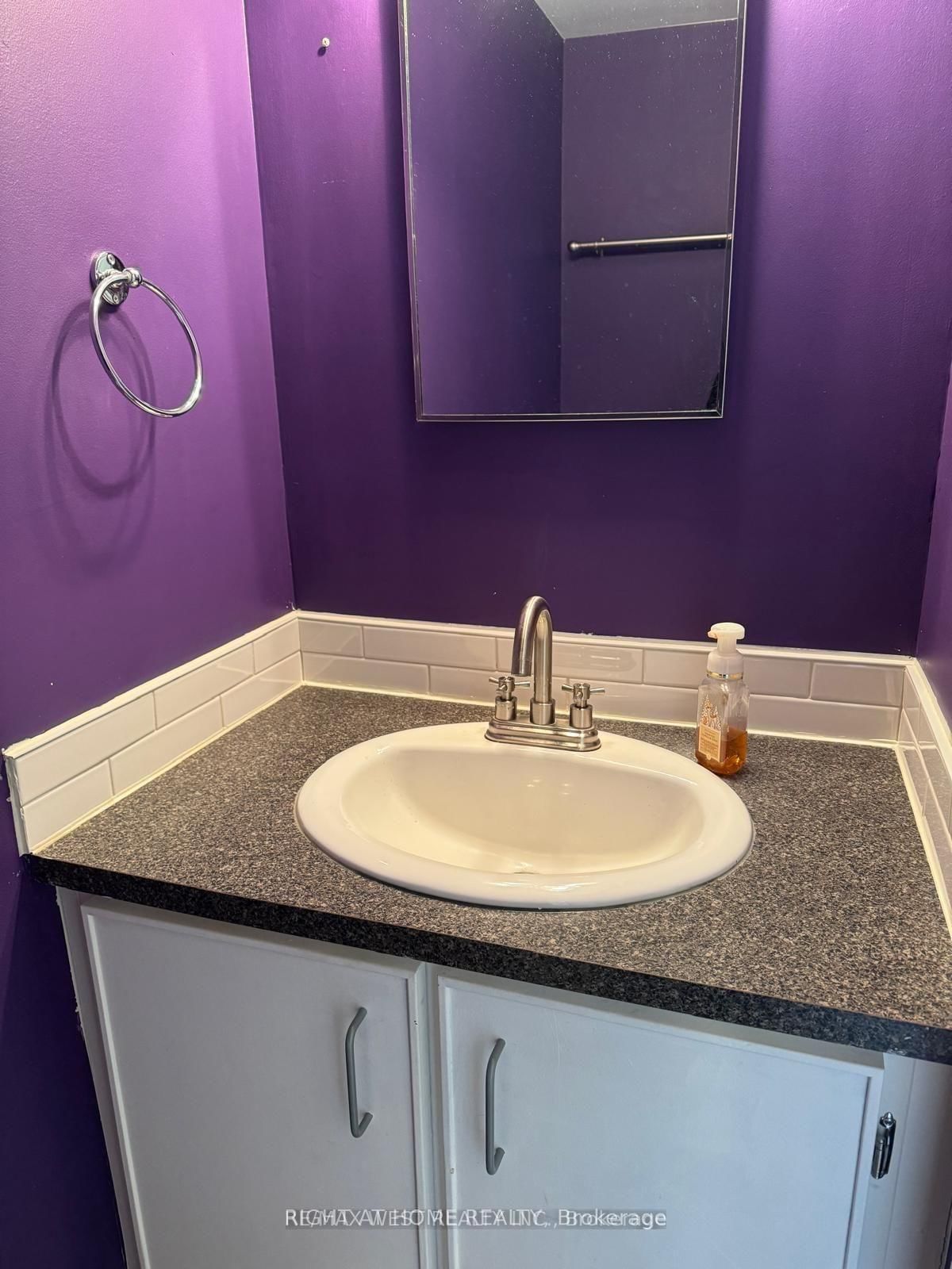 Detached House for sale at 43 Clover Avenue, Barrie, Ontario, L4N 5E2 - Allandale Heights - MLS: S12878972