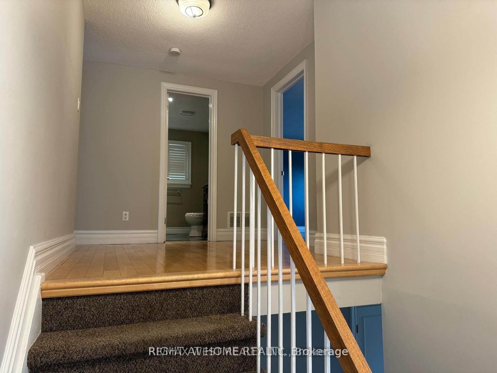 Detached House for sale at 43 Clover Avenue, Barrie, Ontario, L4N 5E2 - Allandale Heights - MLS: S12878972