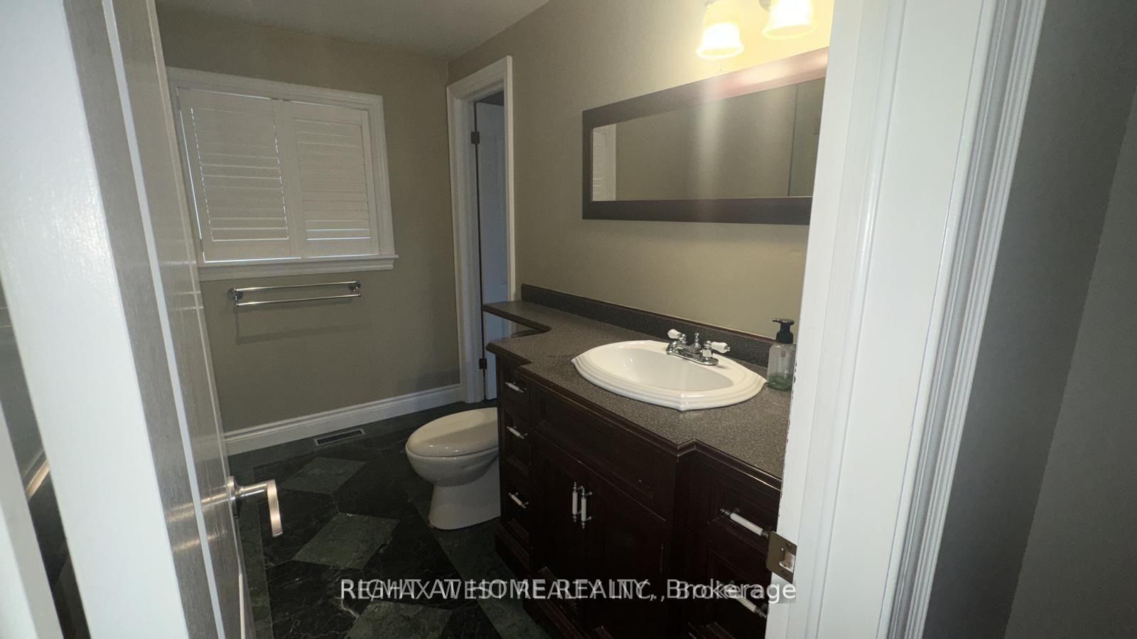 Detached House for sale at 43 Clover Avenue, Barrie, Ontario, L4N 5E2 - Allandale Heights - MLS: S12878972