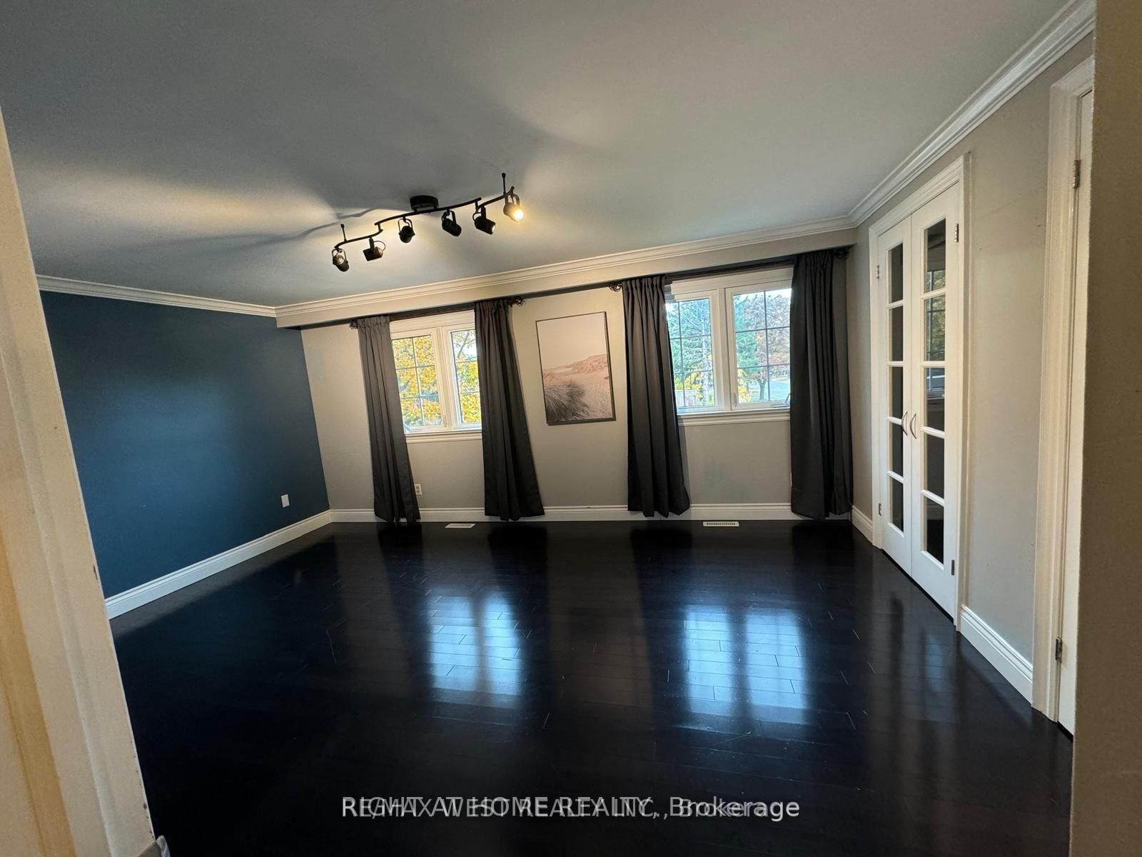 Detached House for sale at 43 Clover Avenue, Barrie, Ontario, L4N 5E2 - Allandale Heights - MLS: S12878972