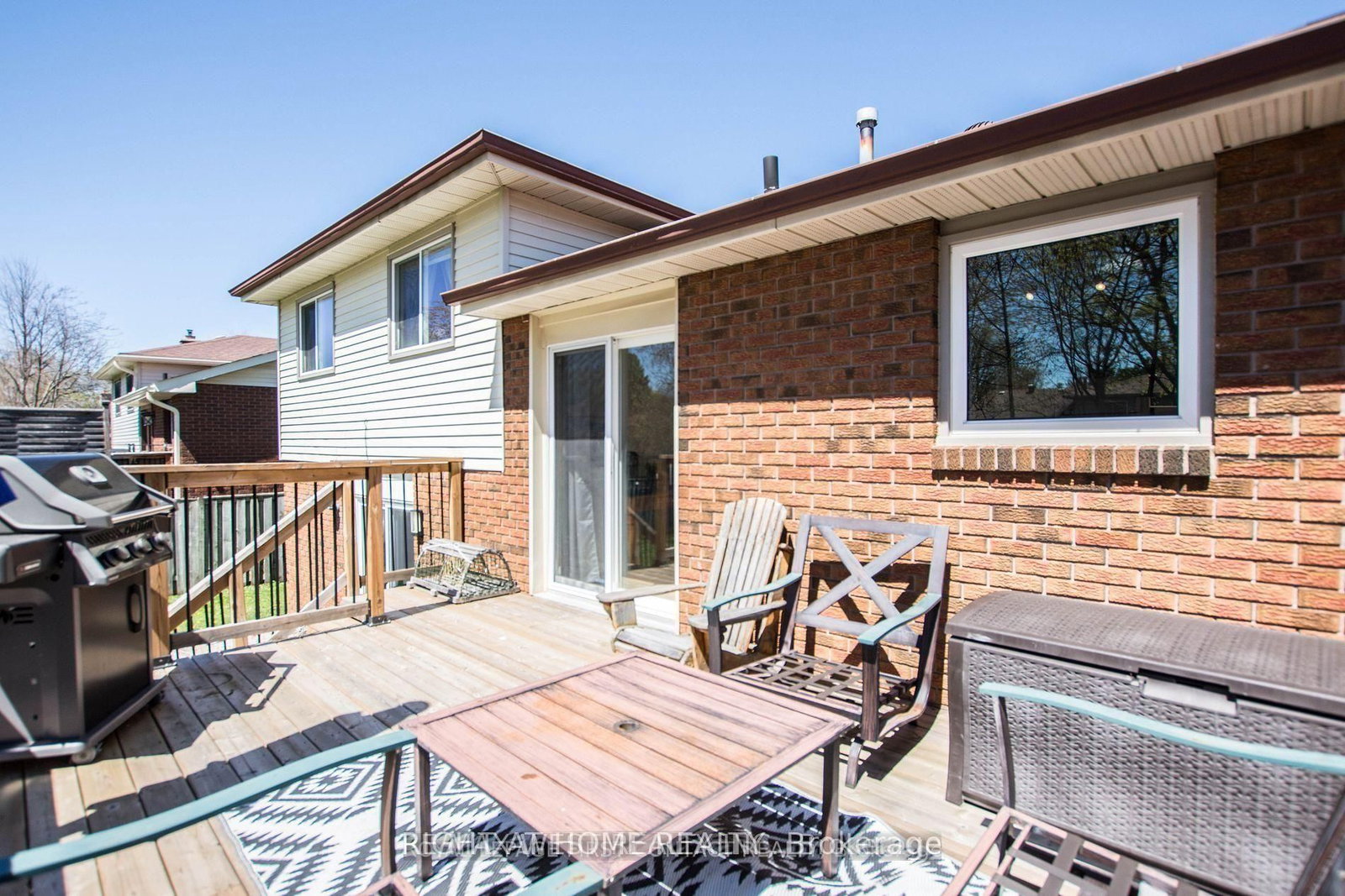 Detached House for sale at 43 Clover Avenue, Barrie, Ontario, L4N 5E2 - Allandale Heights - MLS: S12878972