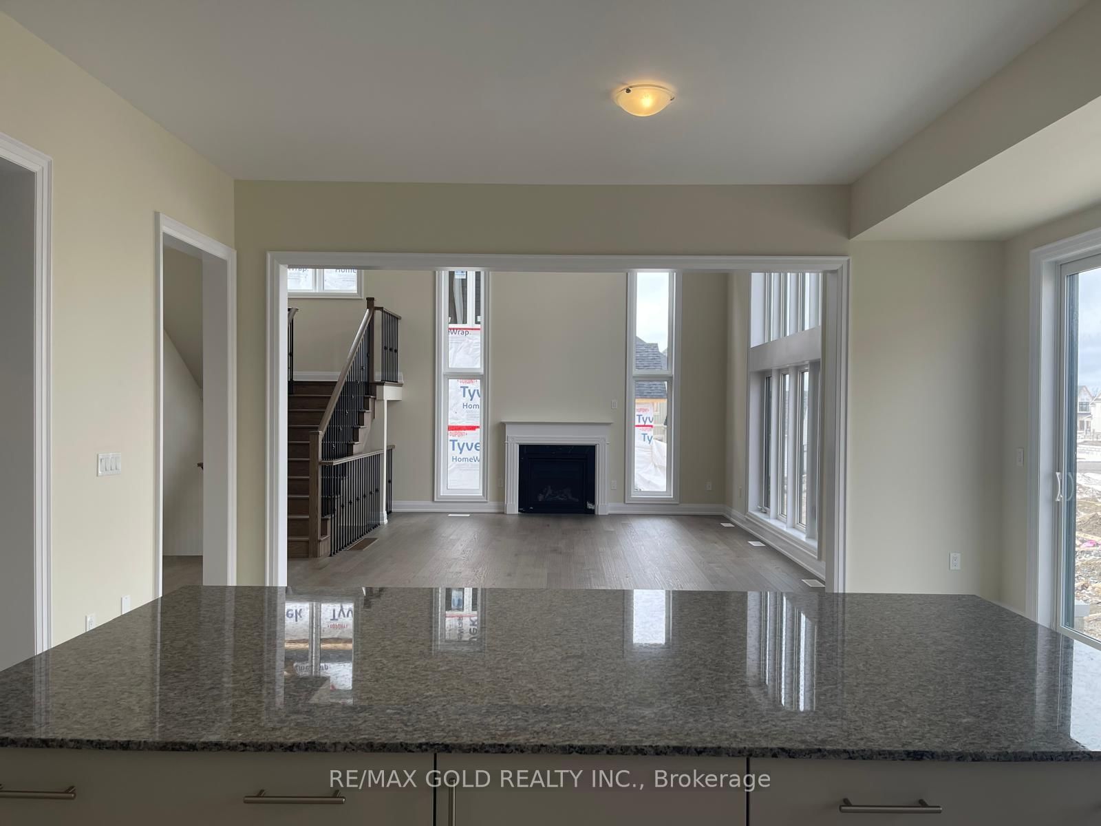 44 Pearsall Place - Photo 10