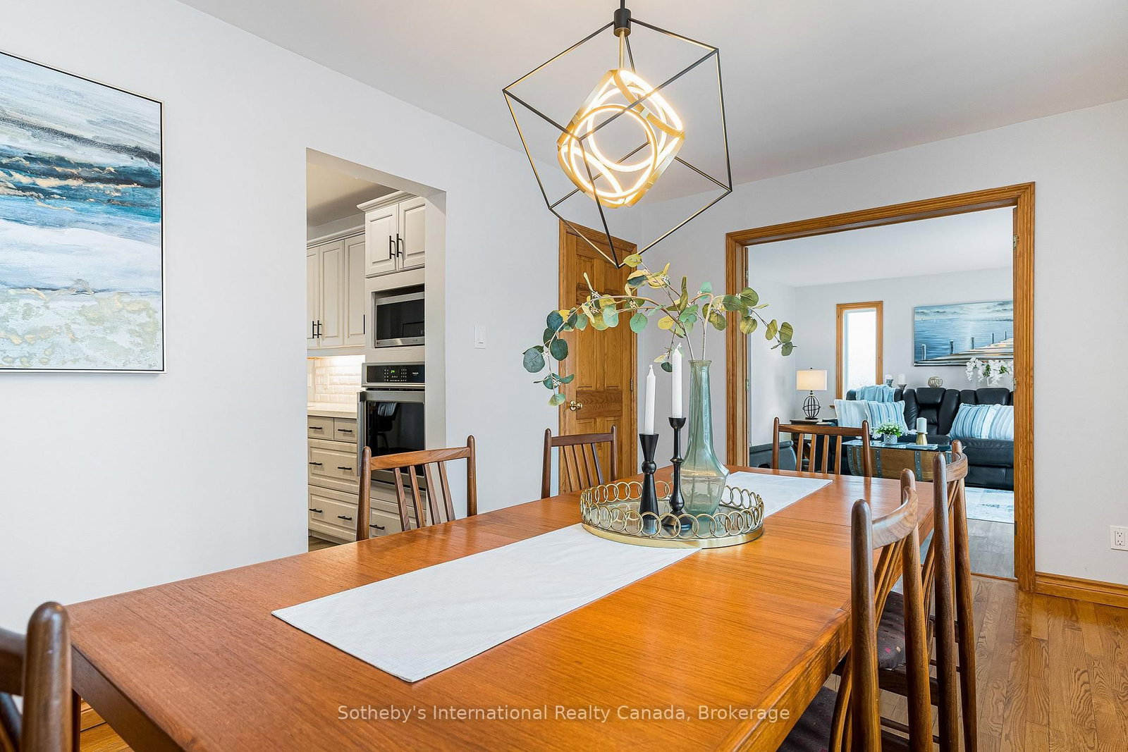 Detached House for sale at 154 Mary Street, Clearview, Ontario, L0M 1G0 - Creemore - MLS: S12879082