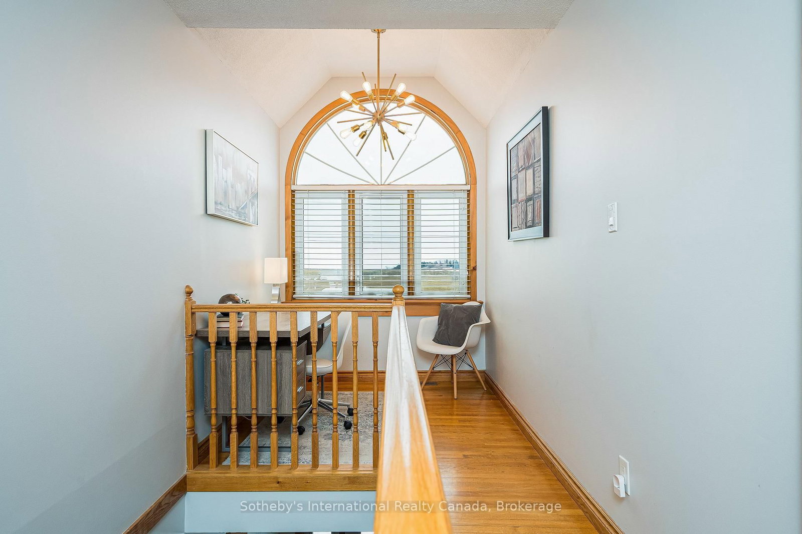 Detached House for sale at 154 Mary Street, Clearview, Ontario, L0M 1G0 - Creemore - MLS: S12879082