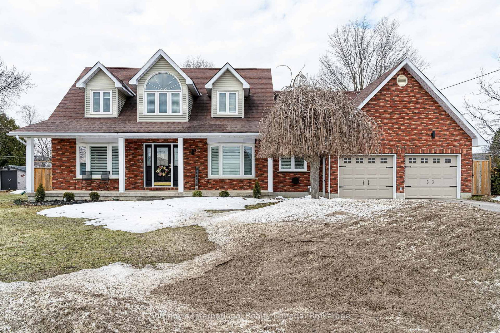 Detached House for sale at 154 Mary Street, Clearview, Ontario, L0M 1G0 - Creemore - MLS: S12879082