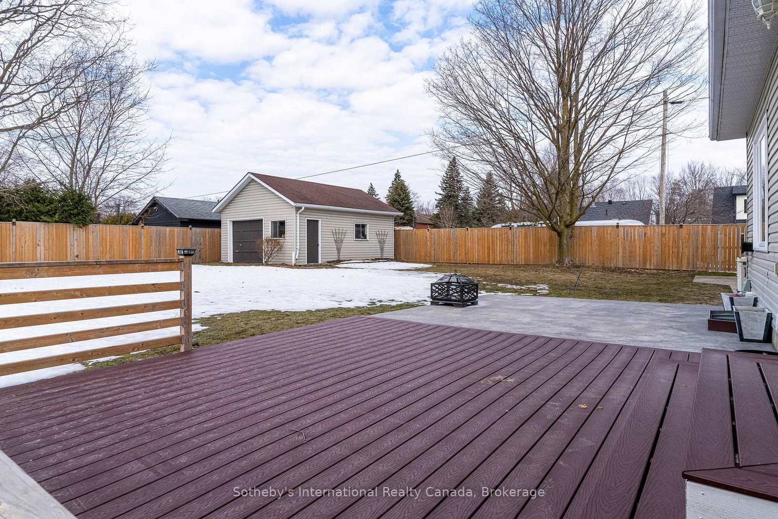 Listing Image 45