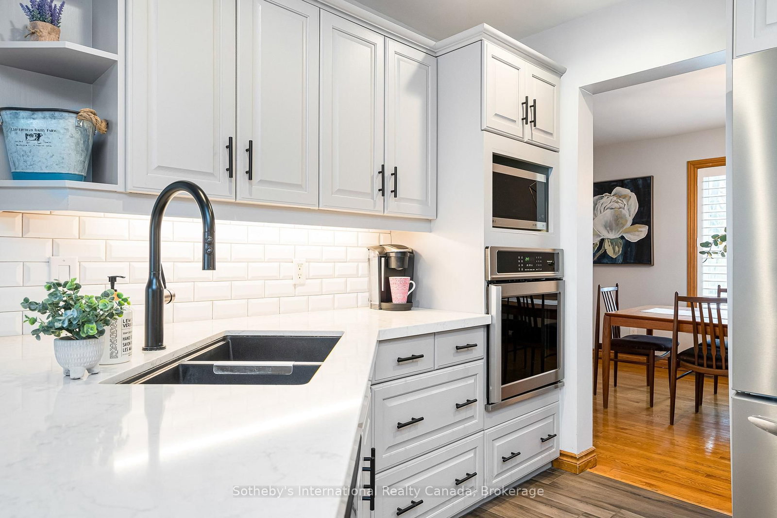 Detached House for sale at 154 Mary Street, Clearview, Ontario, L0M 1G0 - Creemore - MLS: S12879082