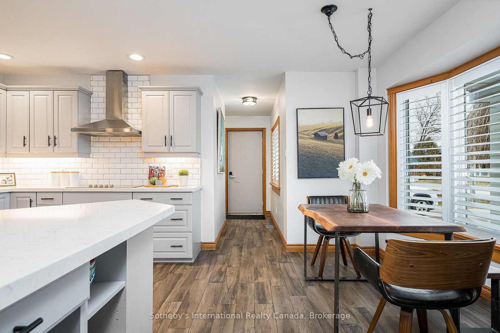 Detached House for sale at 154 Mary Street, Clearview, Ontario, L0M 1G0 - Creemore - MLS: S12879082