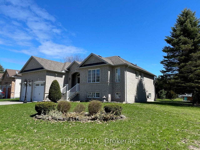 1 Bay Court