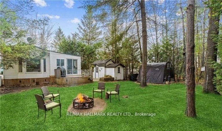 Mobile/Trailer for sale at 6 Prince Charles Avenue, Springwater, Ontario, L0L 1P0 - Rural Springwater - MLS: S12880202