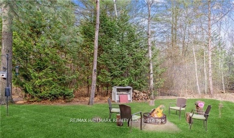 Mobile/Trailer for sale at 6 Prince Charles Avenue, Springwater, Ontario, L0L 1P0 - Rural Springwater - MLS: S12880202