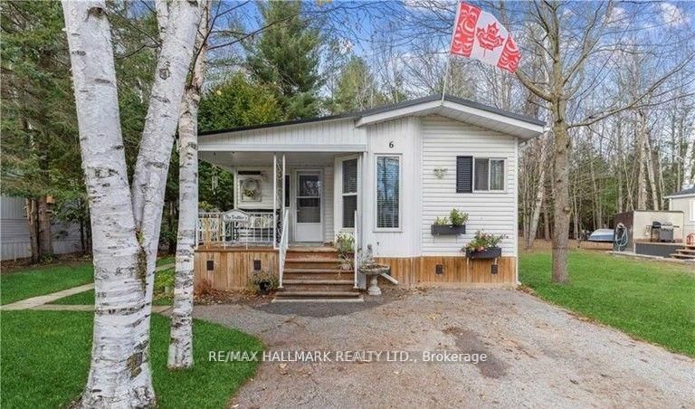 Mobile/Trailer for sale at 6 Prince Charles Avenue, Springwater, Ontario, L0L 1P0 - Rural Springwater - MLS: S12880202