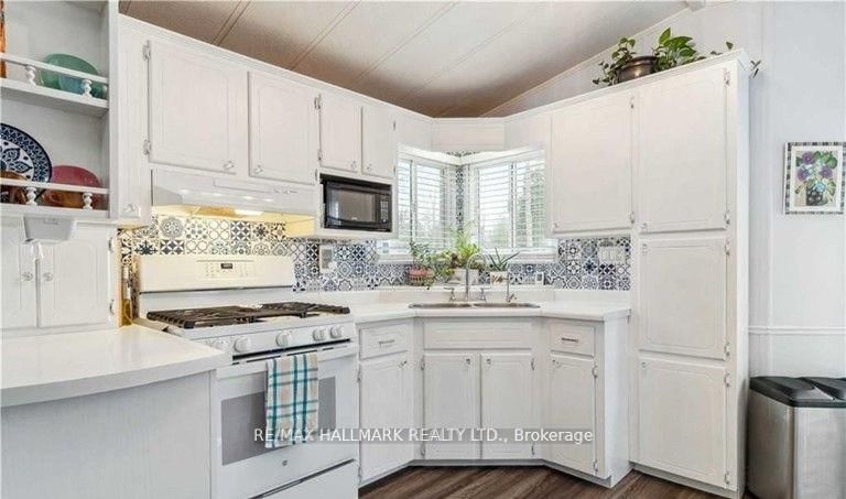 Mobile/Trailer for sale at 6 Prince Charles Avenue, Springwater, Ontario, L0L 1P0 - Rural Springwater - MLS: S12880202