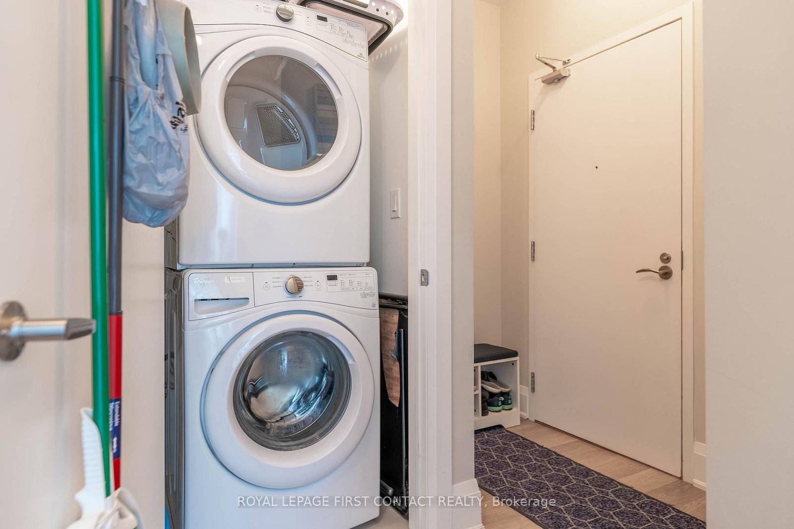 Condo for sale at PH5-111 WORSLEY Street, Barrie, Ontario, L4M 0J5 - City Centre - MLS: S12881644