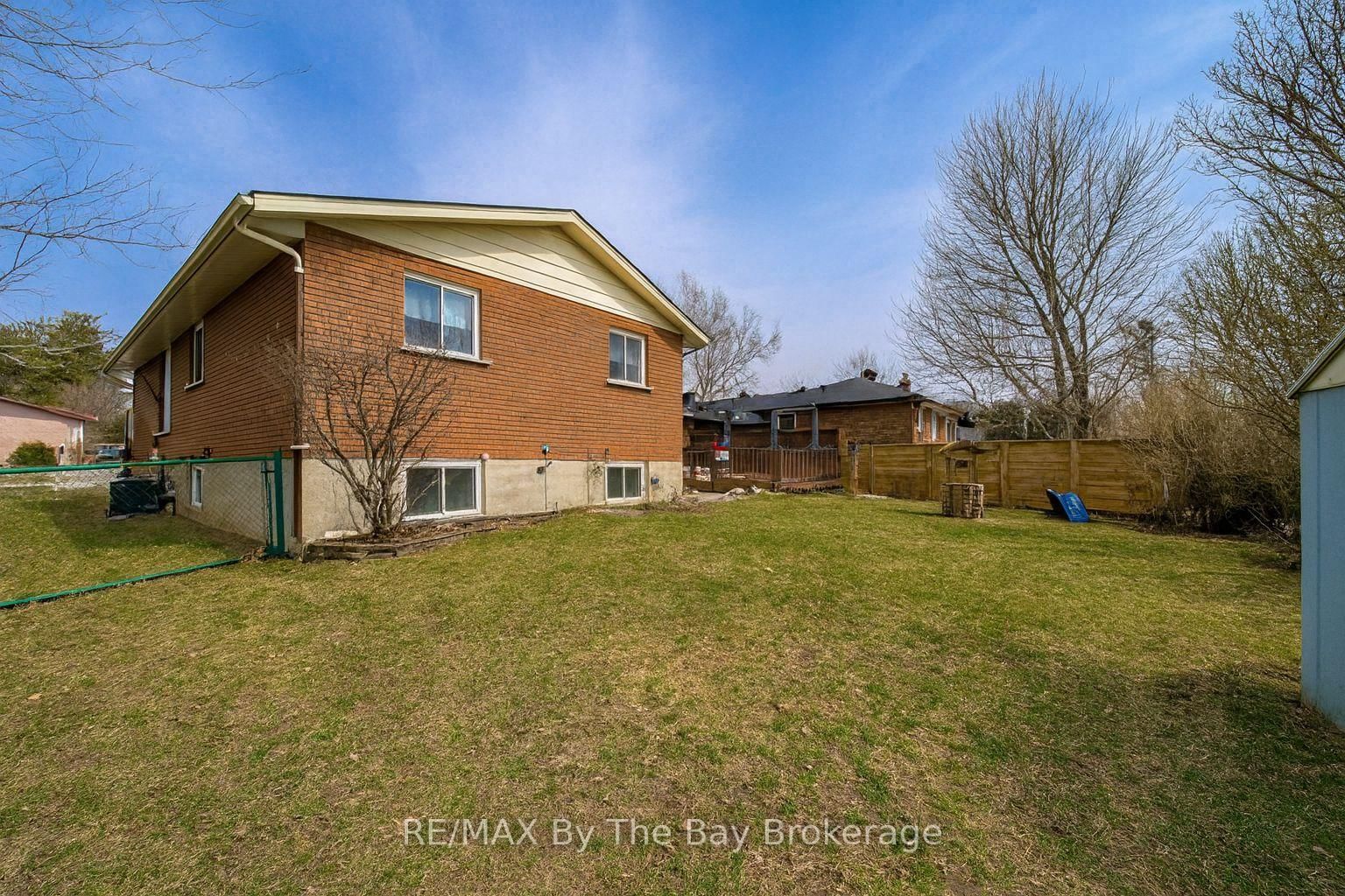 Listing Image 40