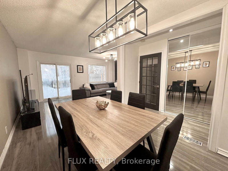 32 - 52 Adelaide St, Barrie, L4N 3T5 | Image 2