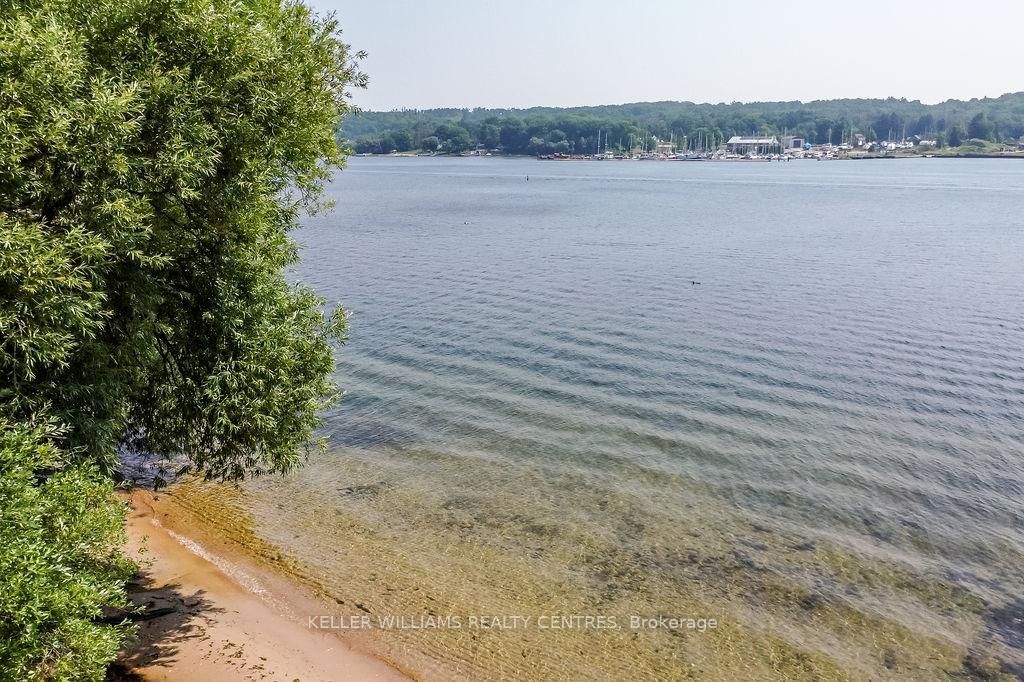 379 Champlain Road • Penetanguishene, ON photo 4