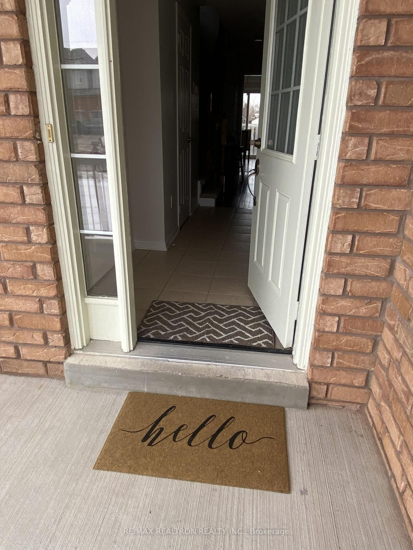 Townhouse for sale at 70 Commonwealth Road, Barrie, Ontario, L4M 0C9 - Innis-Shore - MLS: S12883710