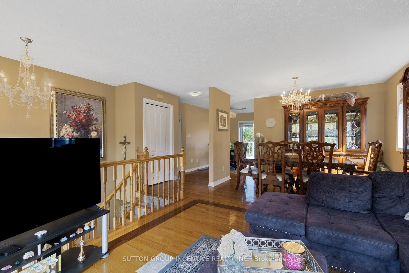 635 Wayne Crescent • Midland, ON photo 9