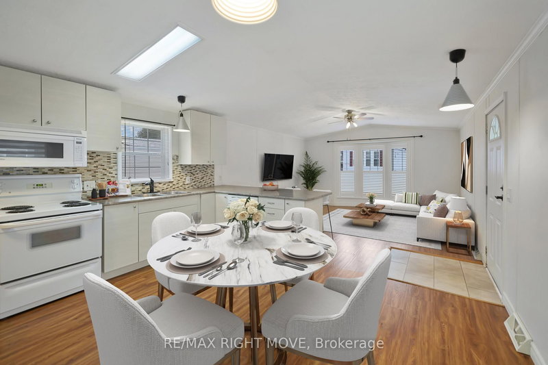 home for sale on 4041 Ash Crescent