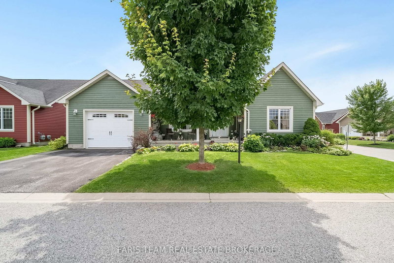 1 Bay Moorings Blvd, Penetanguishene, L9M 1E7 | Image 3