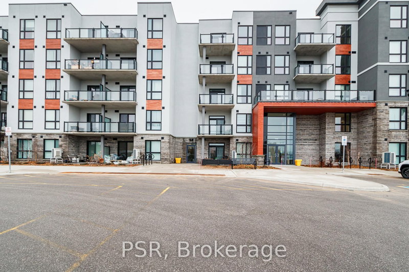 4 Kimberly Lane, Collingwood, L9Y 5T6 | Image 3