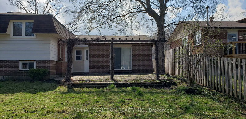 Lower - 13 SPRINGDALE Dr, Barrie, L4M 5A7 | Image 3