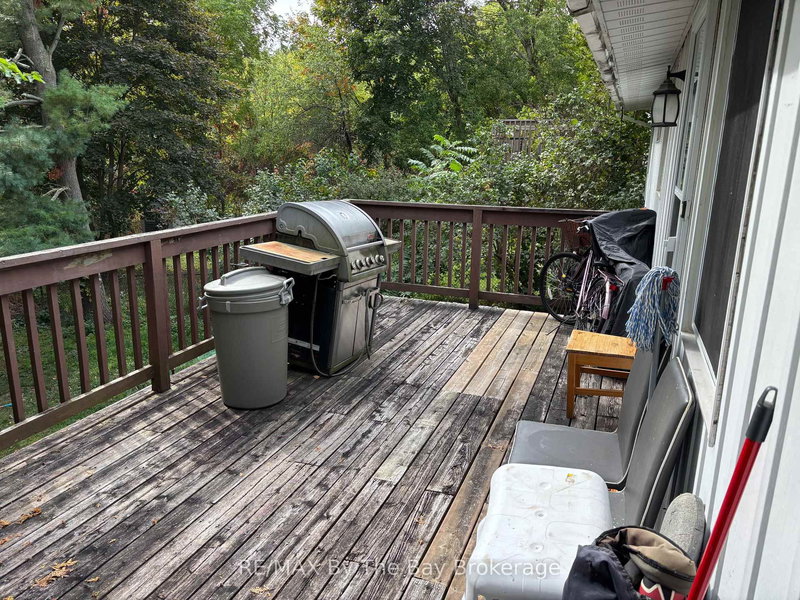 317 Hugel Ave, Midland, L4R 1T5 | Image 2