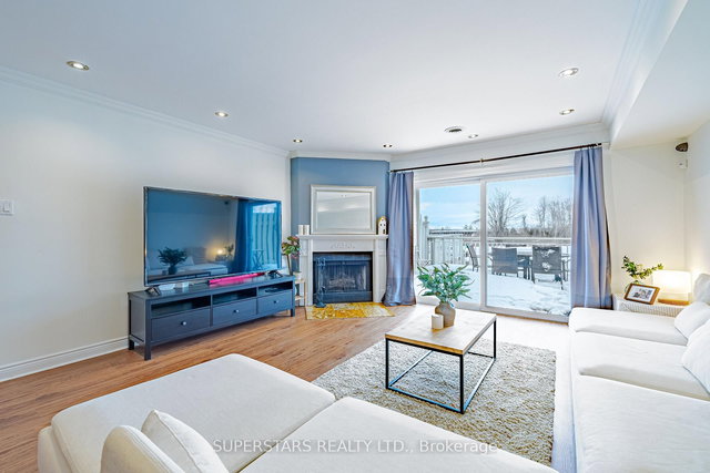 23 - 100 Laguna Parkway