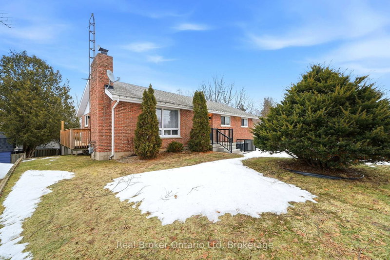 8271 93 Highway, Tiny, L0K 2E1 | Image 2