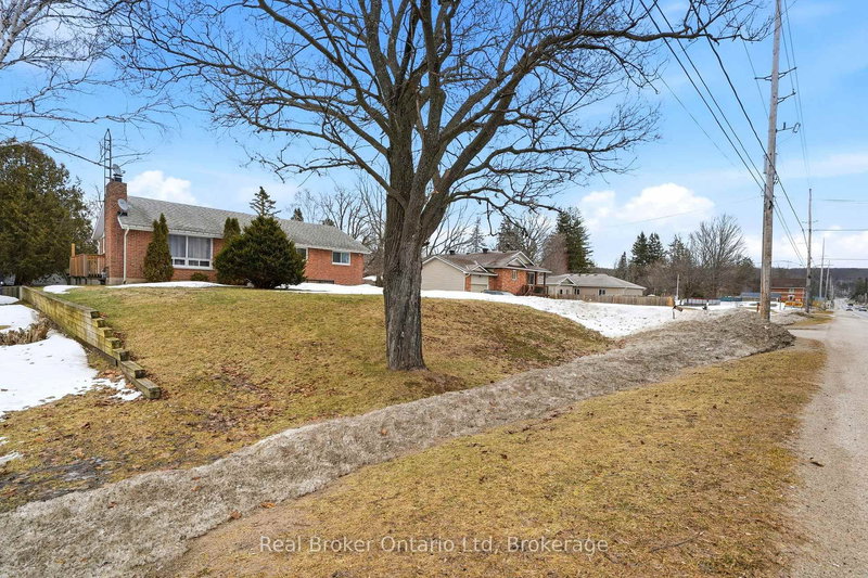 8271 93 Highway, Tiny, L0K 2E1 | Image 3