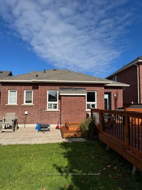 Detached House for sale at 116 Sun King Crescent, Barrie, Ontario, L4M 0E6 - Innis-Shore - MLS: S12891994