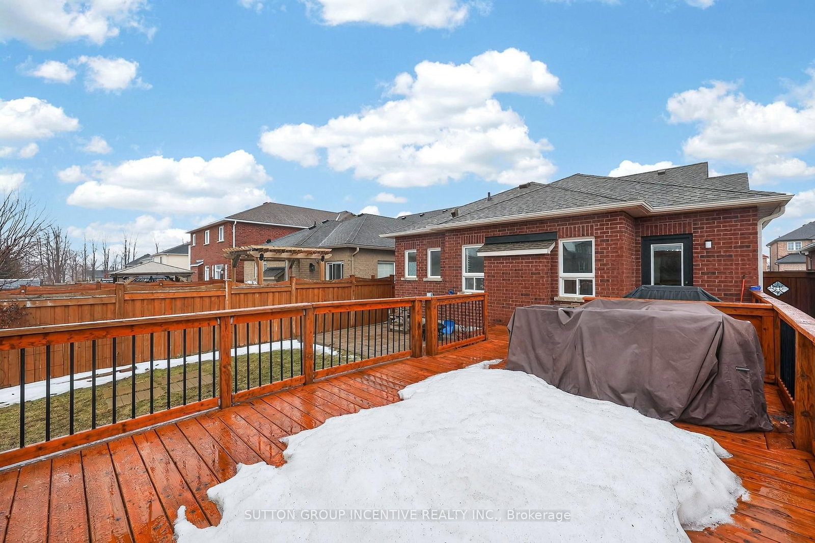 Detached House for sale at 116 Sun King Crescent, Barrie, Ontario, L4M 0E6 - Innis-Shore - MLS: S12891994