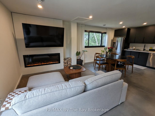 117 Glenlake Boulevard