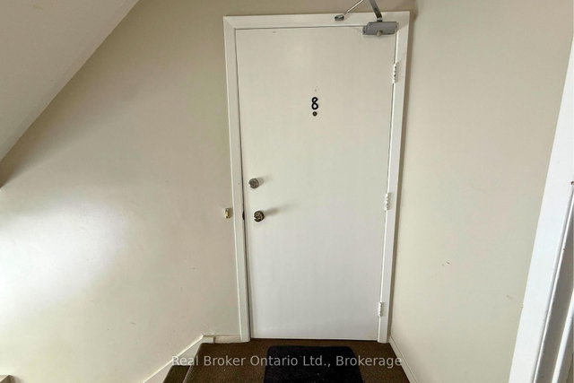 8 - 301 West Street N