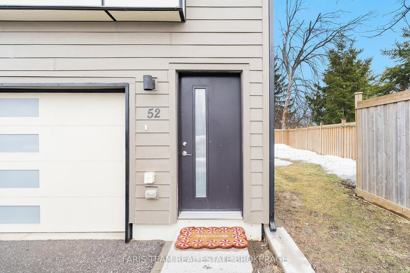 52 - 540 Essa Rd, Barrie, L4N 9E5 | Image 2