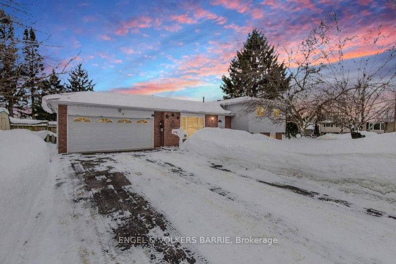 home for sale on 644 Algonquin Drive