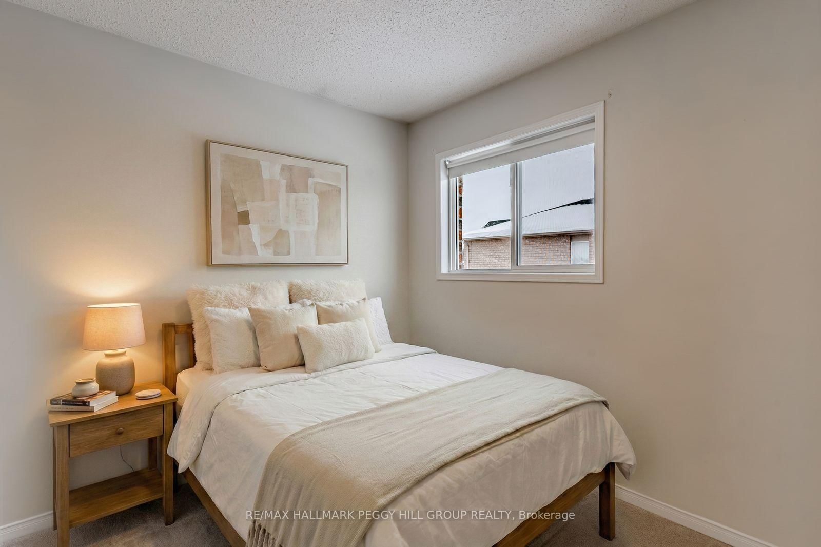 Detached House for sale at 79 Girdwood Drive, Barrie, Ontario, L4N 8R1 - Holly - MLS: S12895078