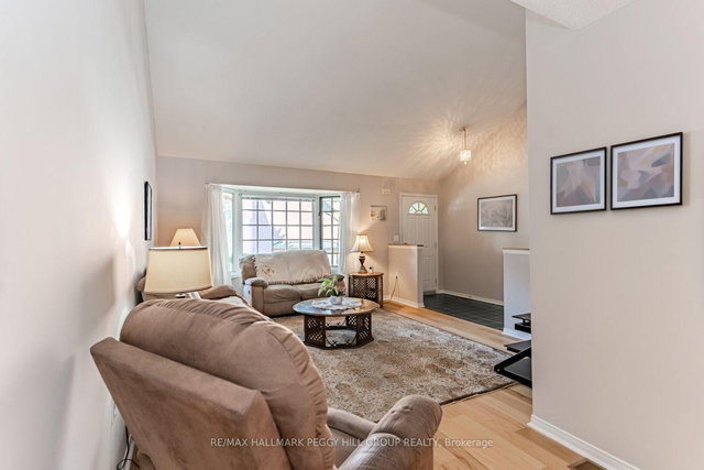 402 - 40 Museum Drive