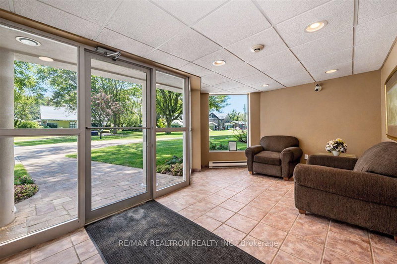 101 - 107 Bond St, Orillia, L3V 1J7 | Image 3