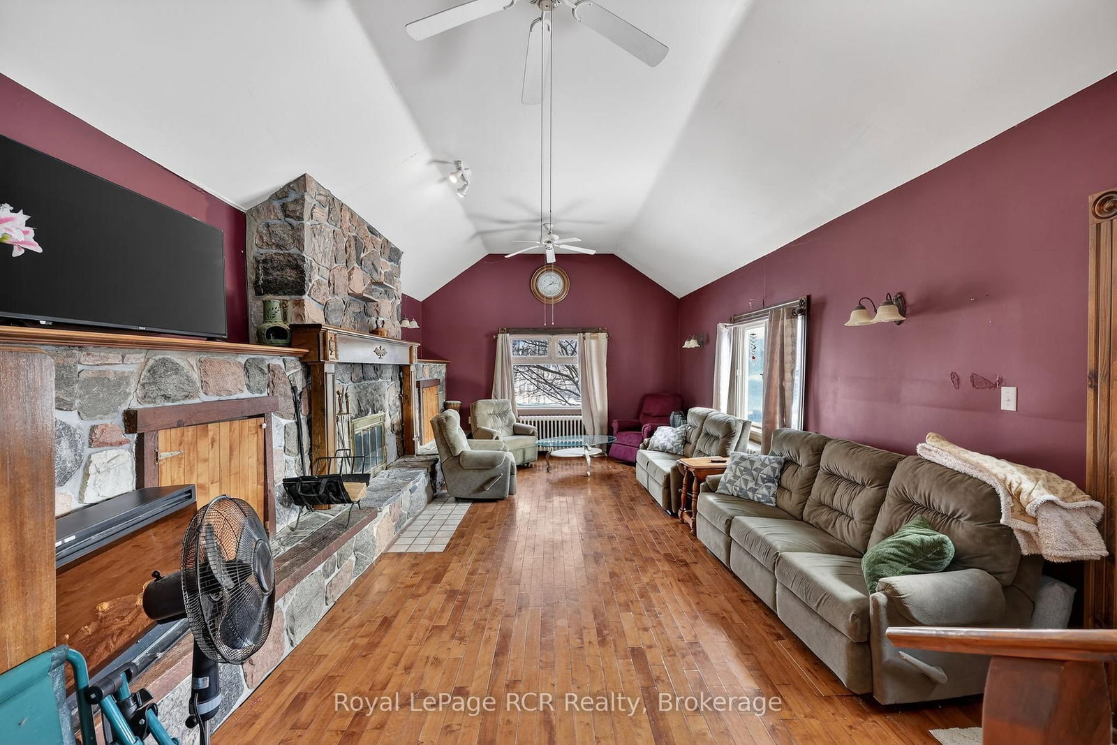 Listing Image 16