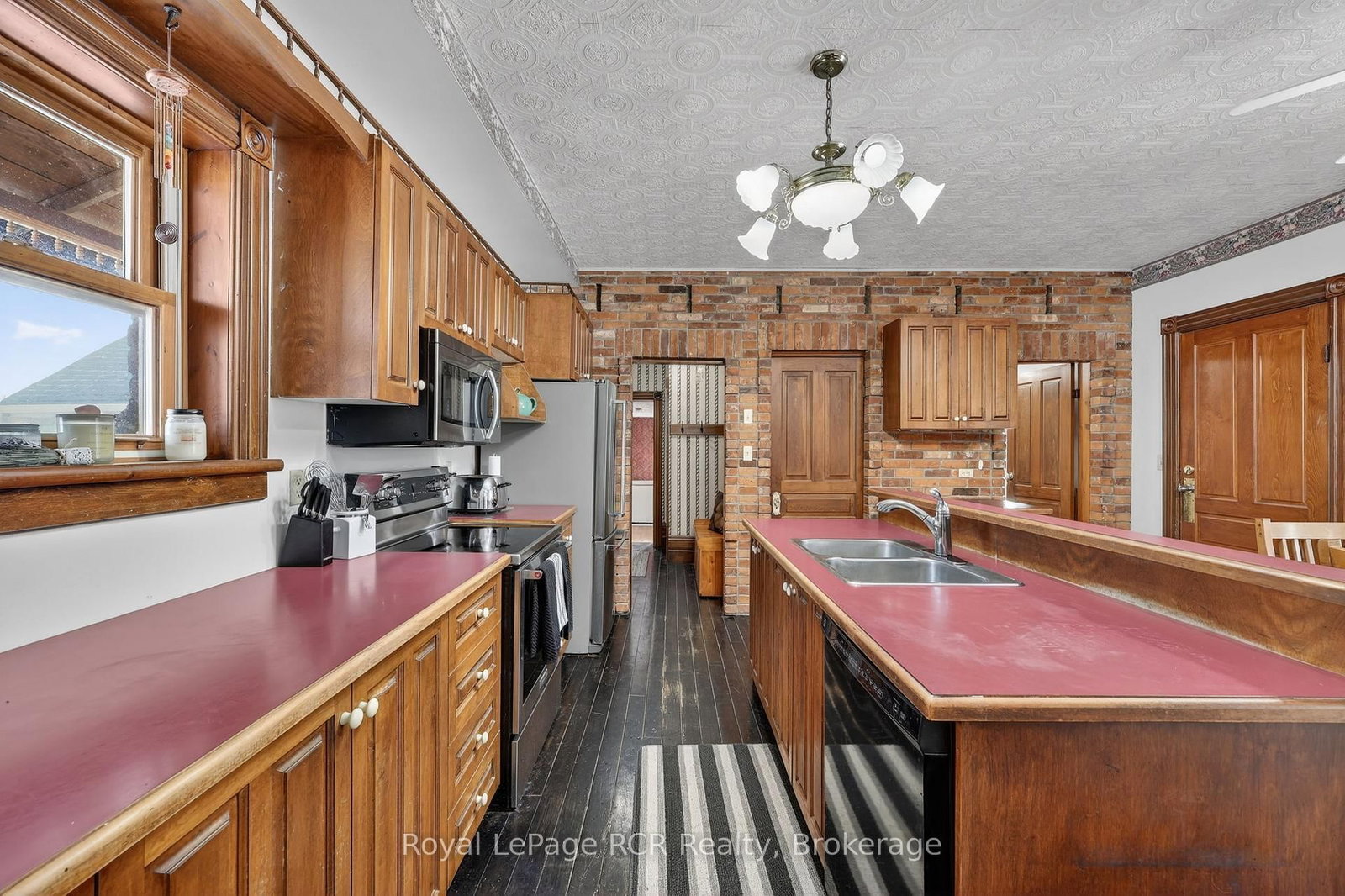 Listing Image 8